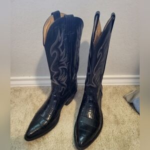 Men Alligator cowboy boots size 9